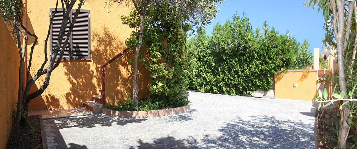 Cortile Villa Grande